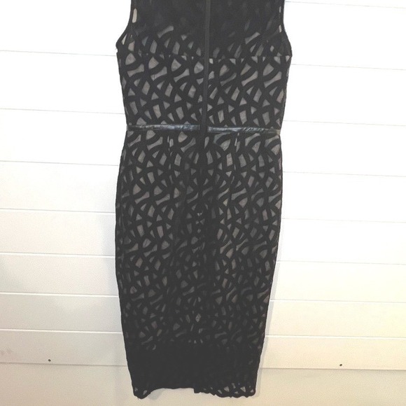 Vince Camuto Black Patterned Midi Dress Leather Stripes Lined Size 2 Whimsigoth - Picture 13 of 16